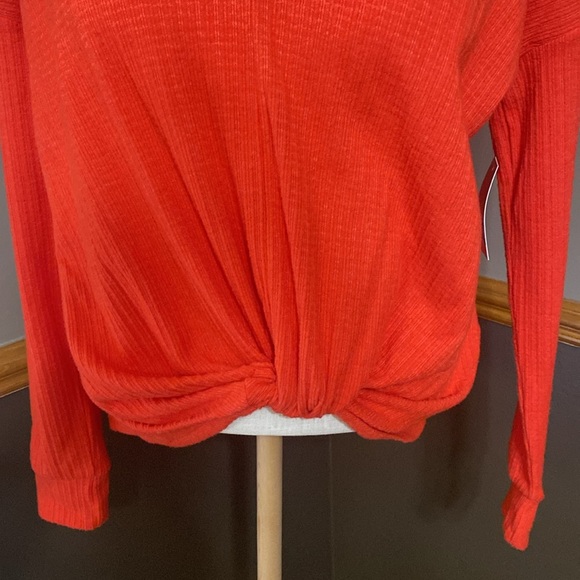 SO Bright orange v neck knot front long sleeve top size small NWT - Picture 3 of 7